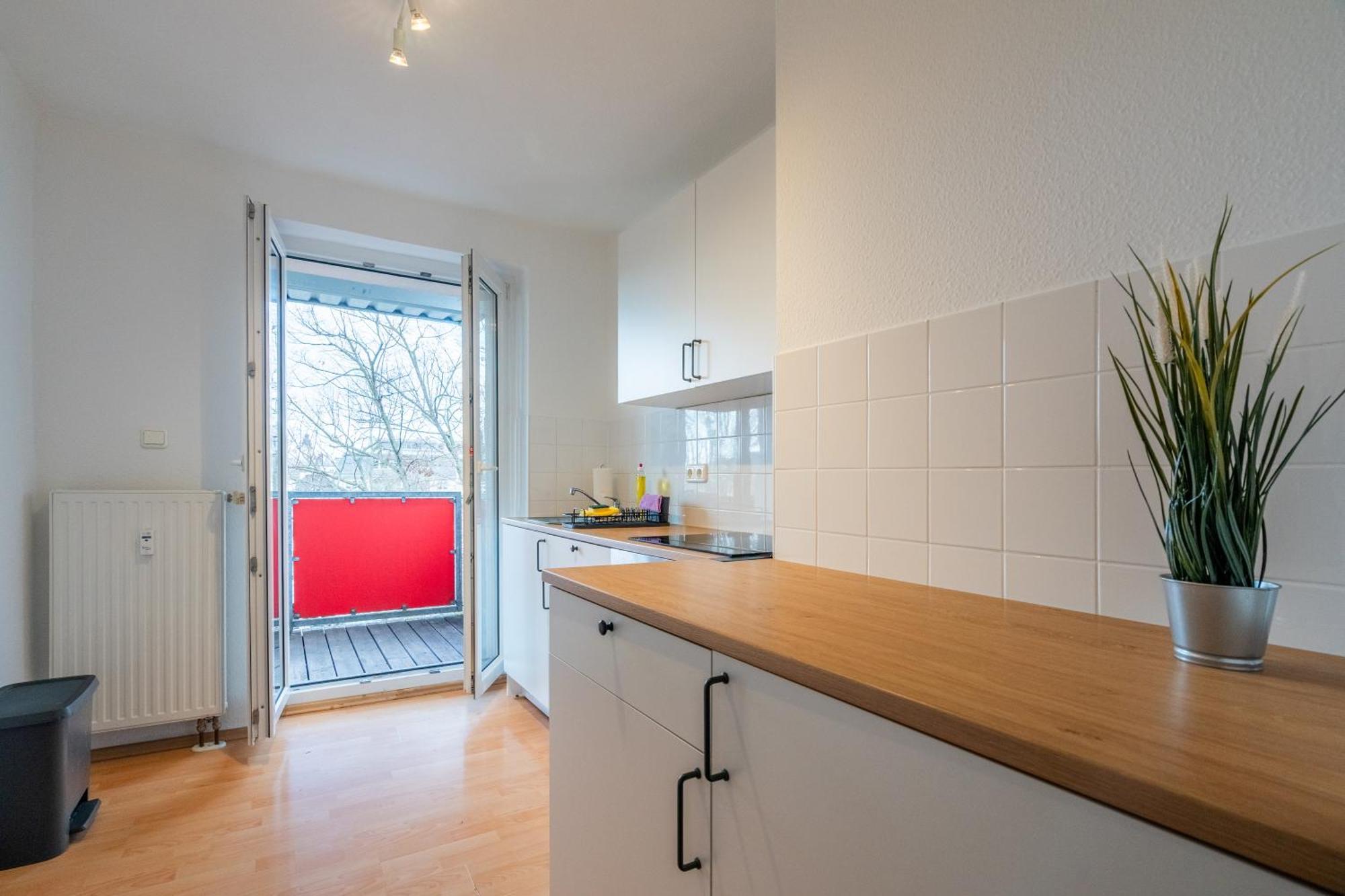 Yes 3-room - Location No4 *